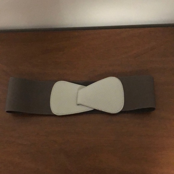 BCBG Belt, ivory/taupe, size S/M - Picture 3 of 3